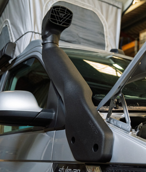 Installation de snorkel sur van aménagé : air plus propre, moteur protégé